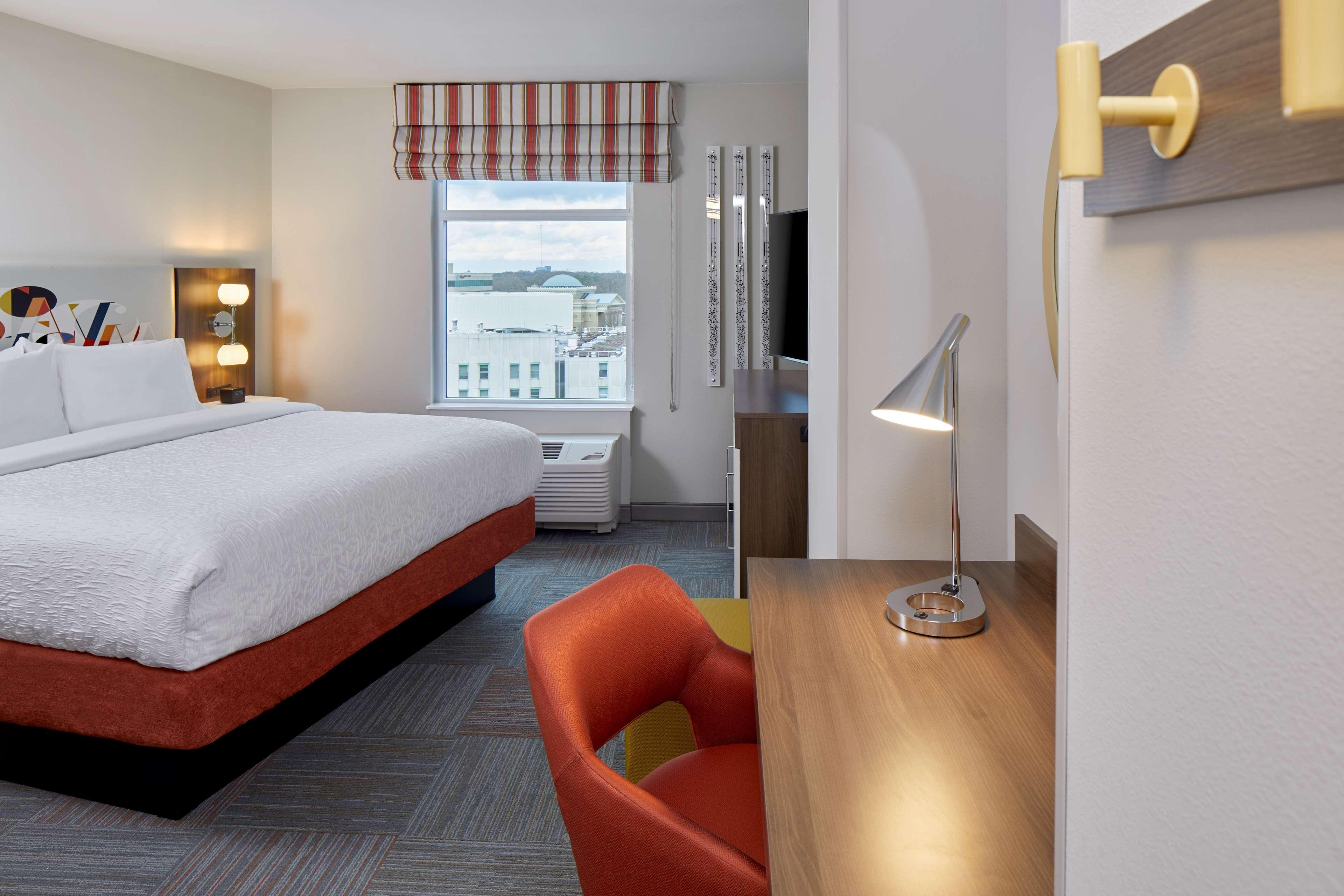 Hampton & Atlanta-midtown, Ga Hotel