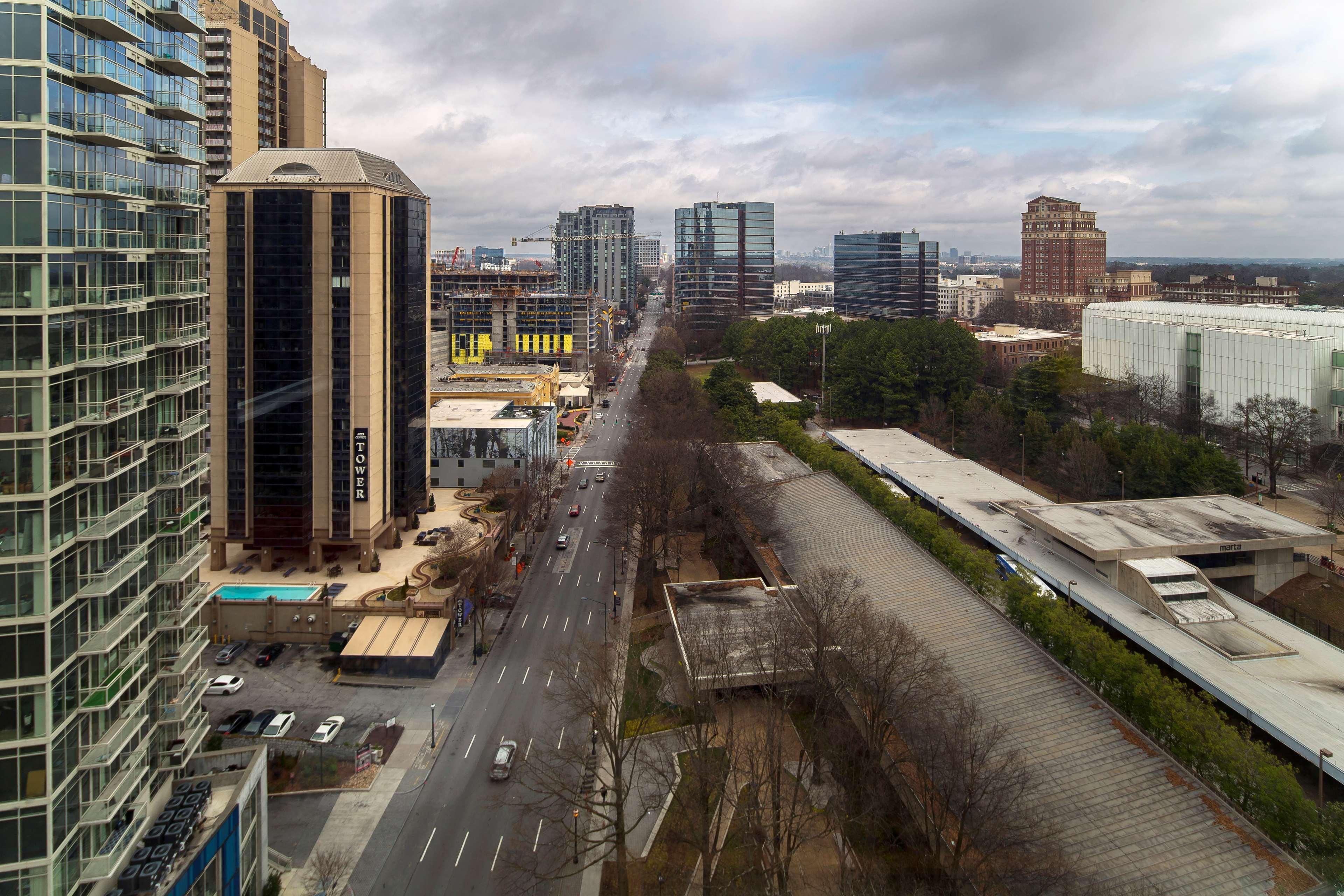 Hampton & Atlanta-midtown, Ga 3*