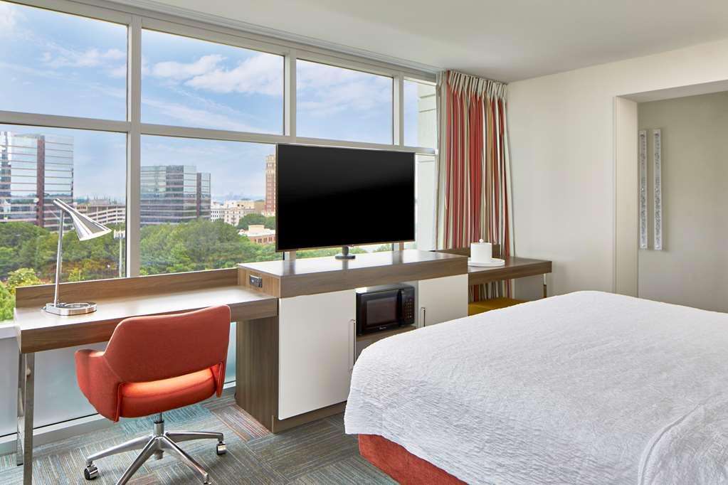 Hampton & Atlanta-midtown, Ga 3*