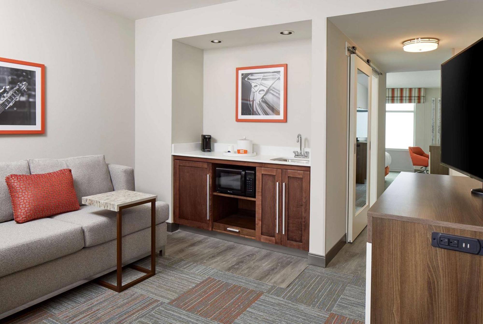 Hampton & Atlanta-midtown, Ga Hotel