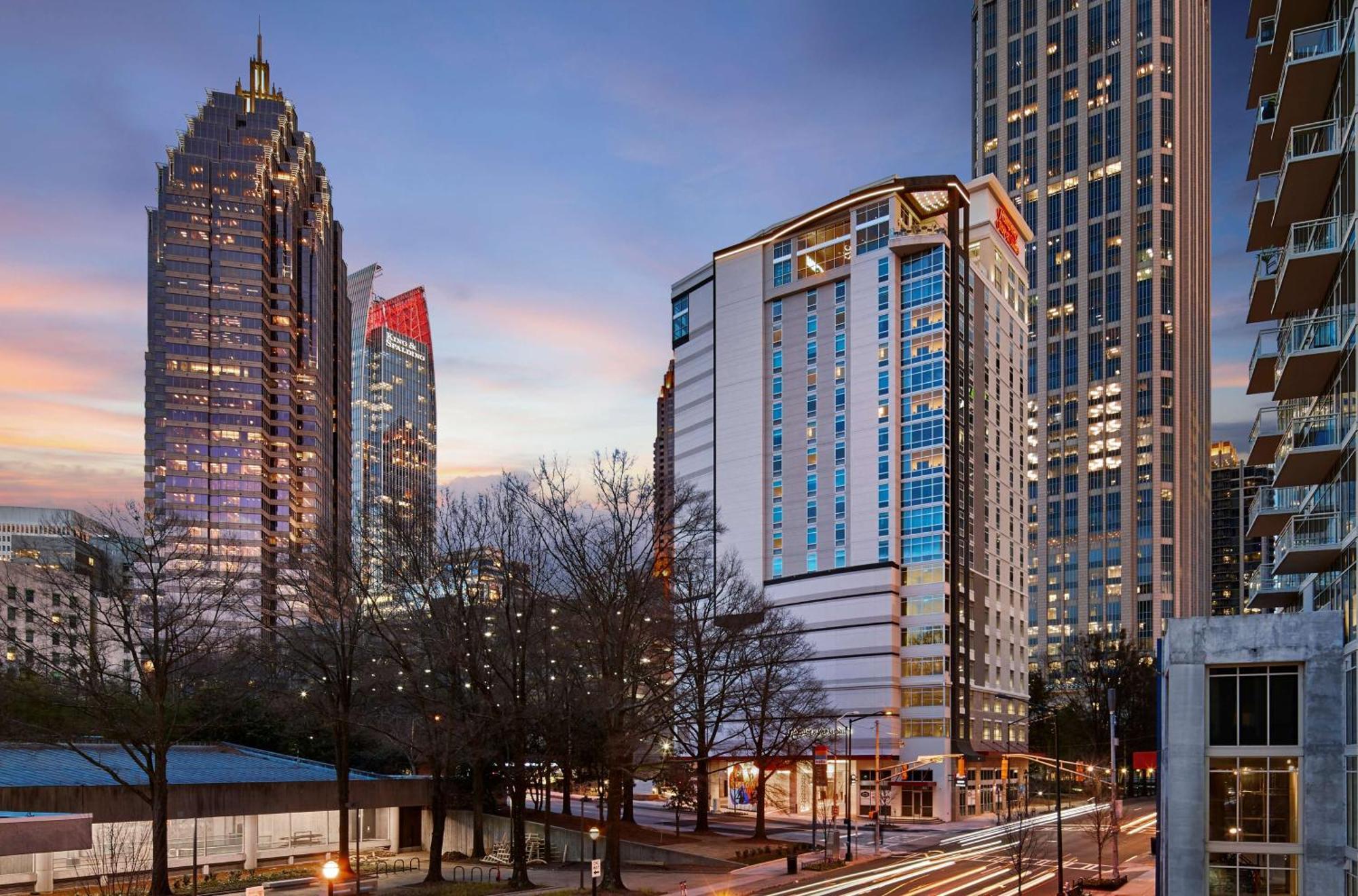 Hampton & Atlanta-midtown, Ga Hotel